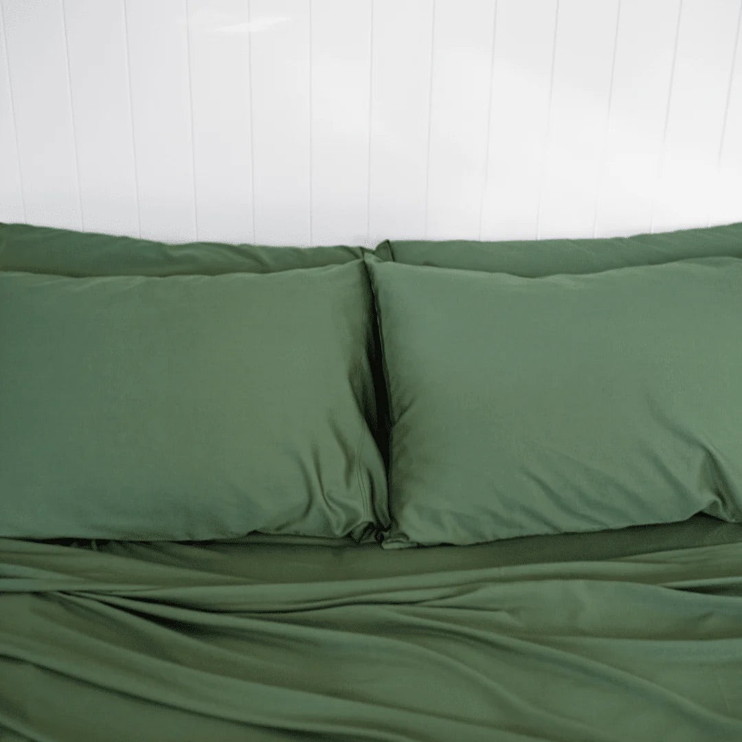 Fitted Sheet and Pillow Case Bundle HUNTER GREEN