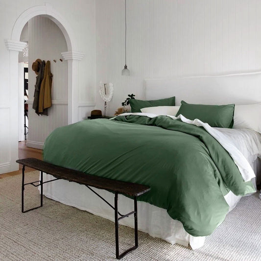 SHOP THE LOOK HUNTER GREEN AND WHITE